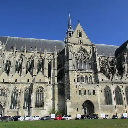 5 * Saint-Quentin (Aisne)